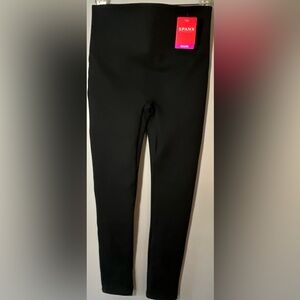 SPANX Essential Leggings FL1415 Very Black Size Small Slimming Sculpt Shape NWT